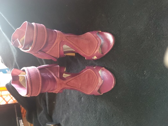 Very RARE Camilla Skovgaard leather and nubuck sandals. Size 6. Purple - Picture 3 of 5